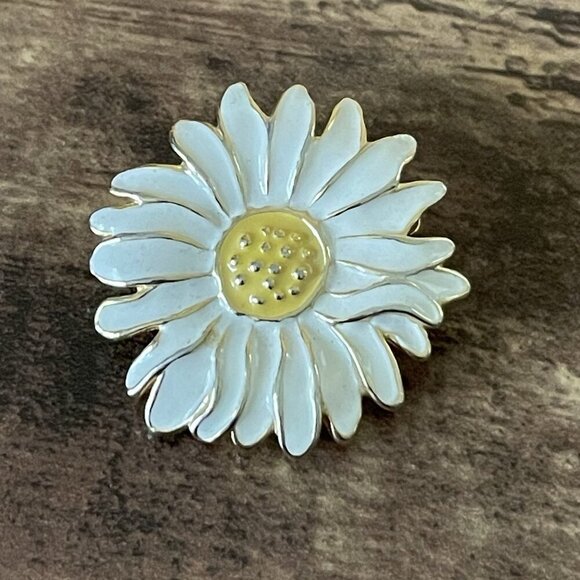 Vintage Steinmetz SFJ Daisy Flower Brooch Goldtone Enamel Floral Pin Costume - Picture 1 of 6
